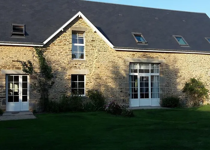 伦纳德度假屋 *