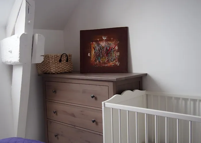 Maison Leonard Vains